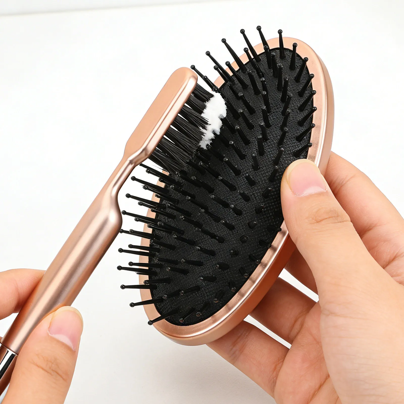 

Mini Comb Cleaner Hair Brush Cleaner 2 in 1 Rake Hairbrush Cleaning Tool Remover Salon Home Dust Hairnet Tool Golden