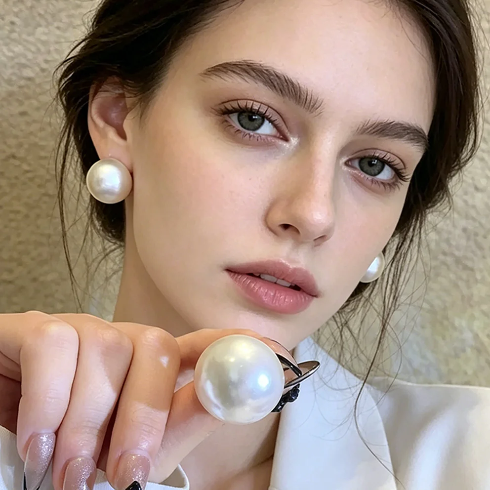 25MM Big Simulated Pearl Stud Earrings For Women White Color Simple Half Round Imitation Pearl Earrings For Women Gift