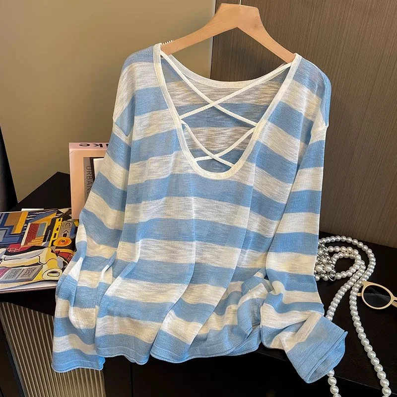 T-shirt a maniche lunghe a righe blu per donna Camicetta estiva con protezione solare Top ampio ed elegante e sottile stile pigro incrociato sul retro