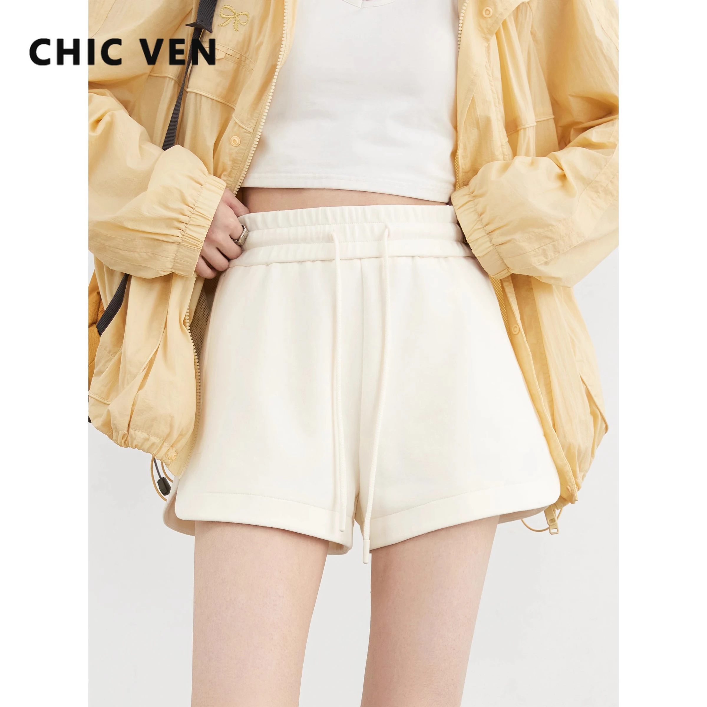 CHIC VEN-pantalones cortos deportivos para mujer, Shorts deportivos informales lisos con correa de cintura elástica, corte en A, para primavera y verano, 2025