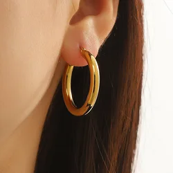 Smooth titanium steel earrings Ms. simple sweet temperament stainless steel jewelry niche design sense