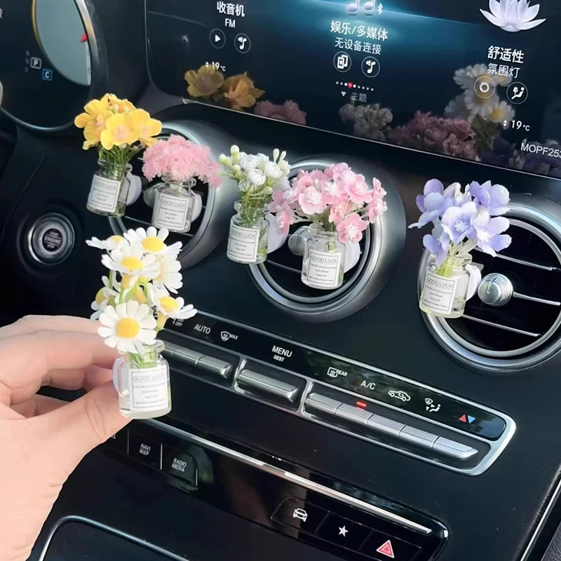 Hot Car Air Vent Flower Aromatherapy Clip Artificial Mini Breath Glass Perfume Bottle Fresh Car Interior Fragrance Holder Decor