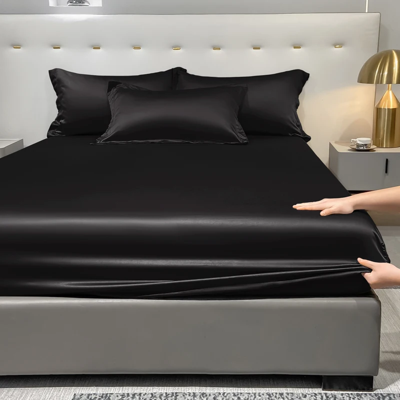 Four Seasons Men and Women Simple Fashion Black Satin Solid Color Ice Silk Bedspread Home Bedroom Hotel