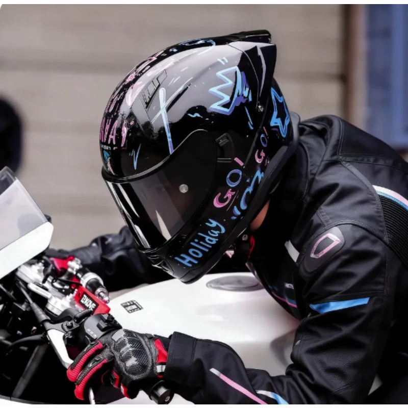 DOT Approved Unisex Locomotive Full Face Motorbike Racing Helmet with , 4-Season Riding Helmet with Aerodynamic Rear Spoiler