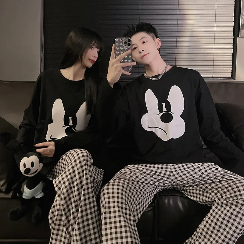 Disney Mickey Mouse couple pajamas autumn cotton long-sleeved trousers crew neck women\'s pajamas men\'s and women\'s loungewear