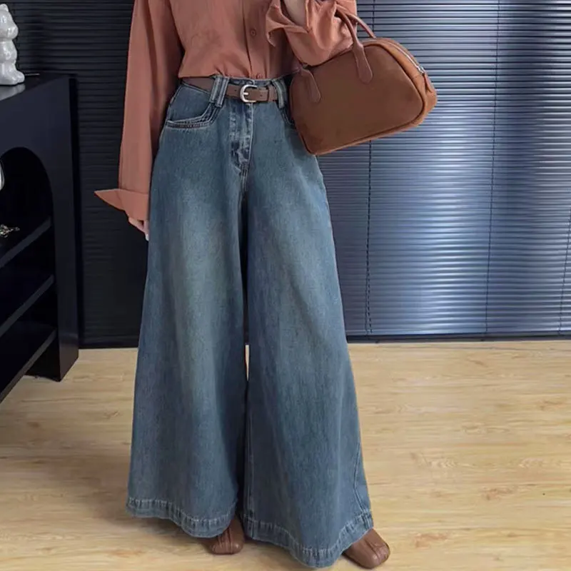 

Women's Vintage Washed High-Waisted Wide-Leg Jeans, Loose-Fit Baggy Denim Trousers with Belt, Casual Floor-Length Pants