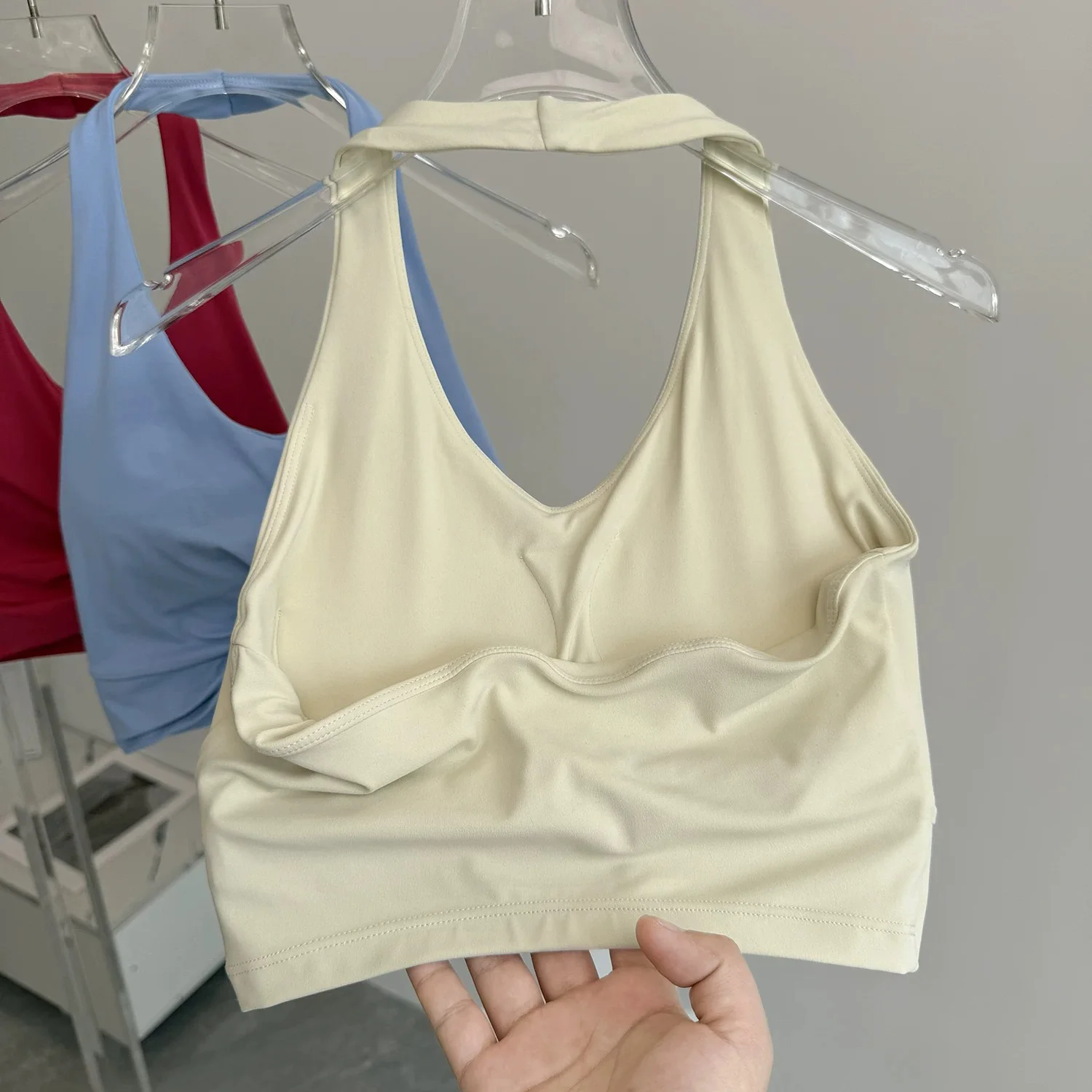 Women's Hanging Neck Sports Bra Shock-Absorbing Pilates Yoga Vest Beautiful Back Design Running Training Bra