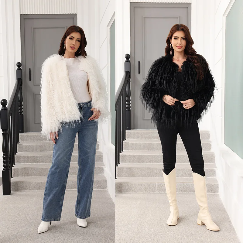 เสื้อคลุมขนสัตว์เทียมสำหรับผู้หญิง ทรงหลวม แฟชั่น ขนฟ็อกซ์เทียม หนังเทียม ทรงสั้น อุ่นสำหรับฤดูหนาว
