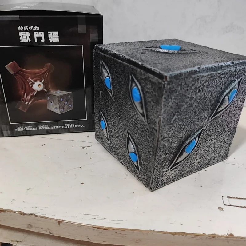 

New Jujutsu Kaisen Gojo Satoru Geto Suguru Jail Door Xinjiang Cartoon Desktop Ornaments Creative Animation Peripheral Storage