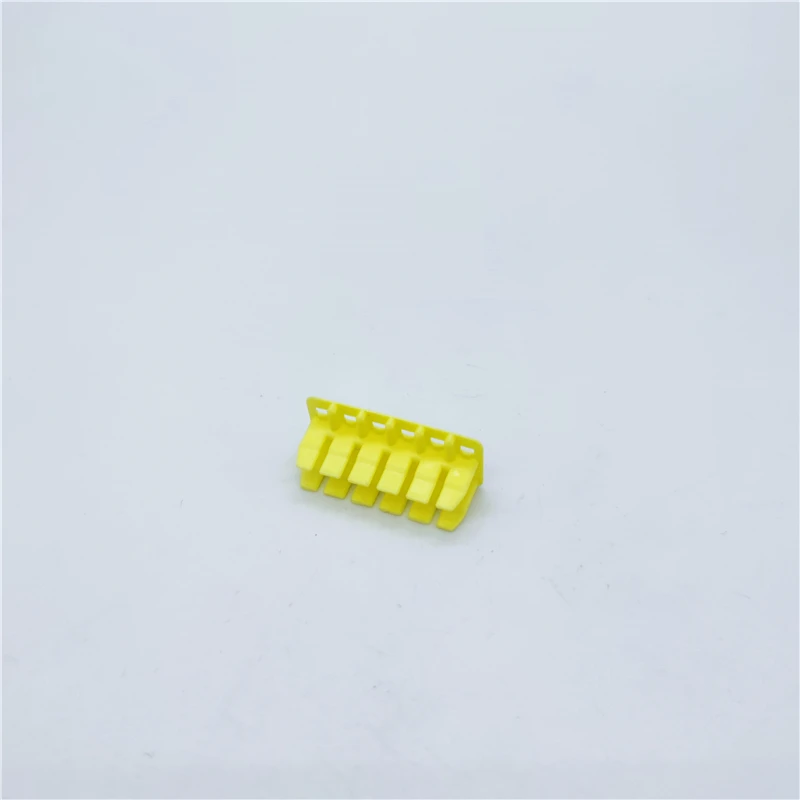 Brand new original high-quality connector 174662-7 plastic plug sheath shell