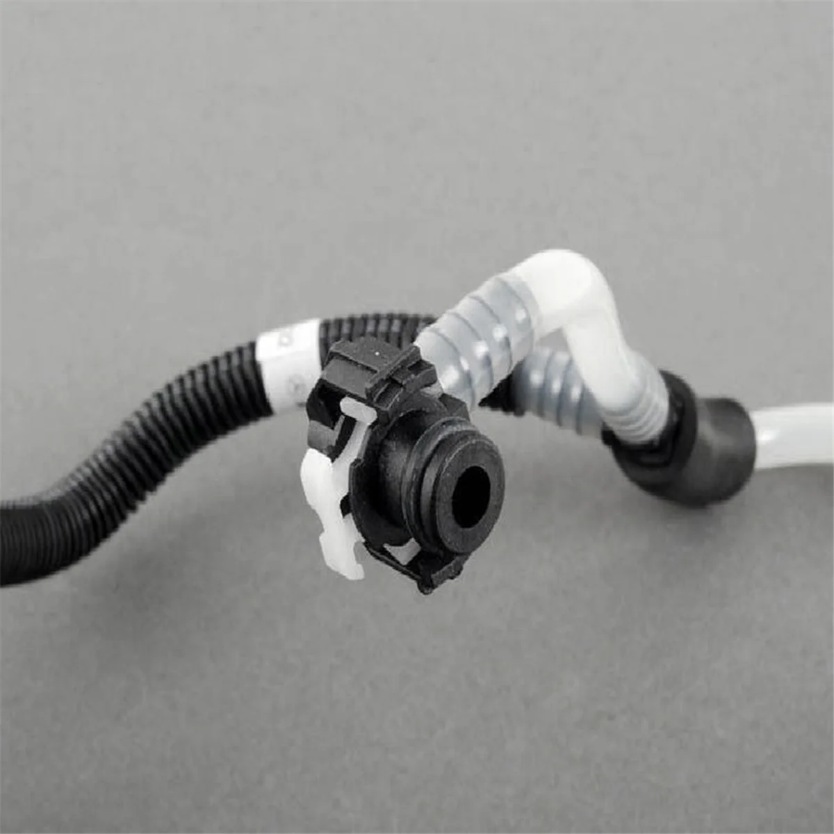 6120703232 A6120703232 Diesel Fuel Return Line Hose Pipe for Mercedes Benz W163 ML / W203 C / W210 E / C209 CLK