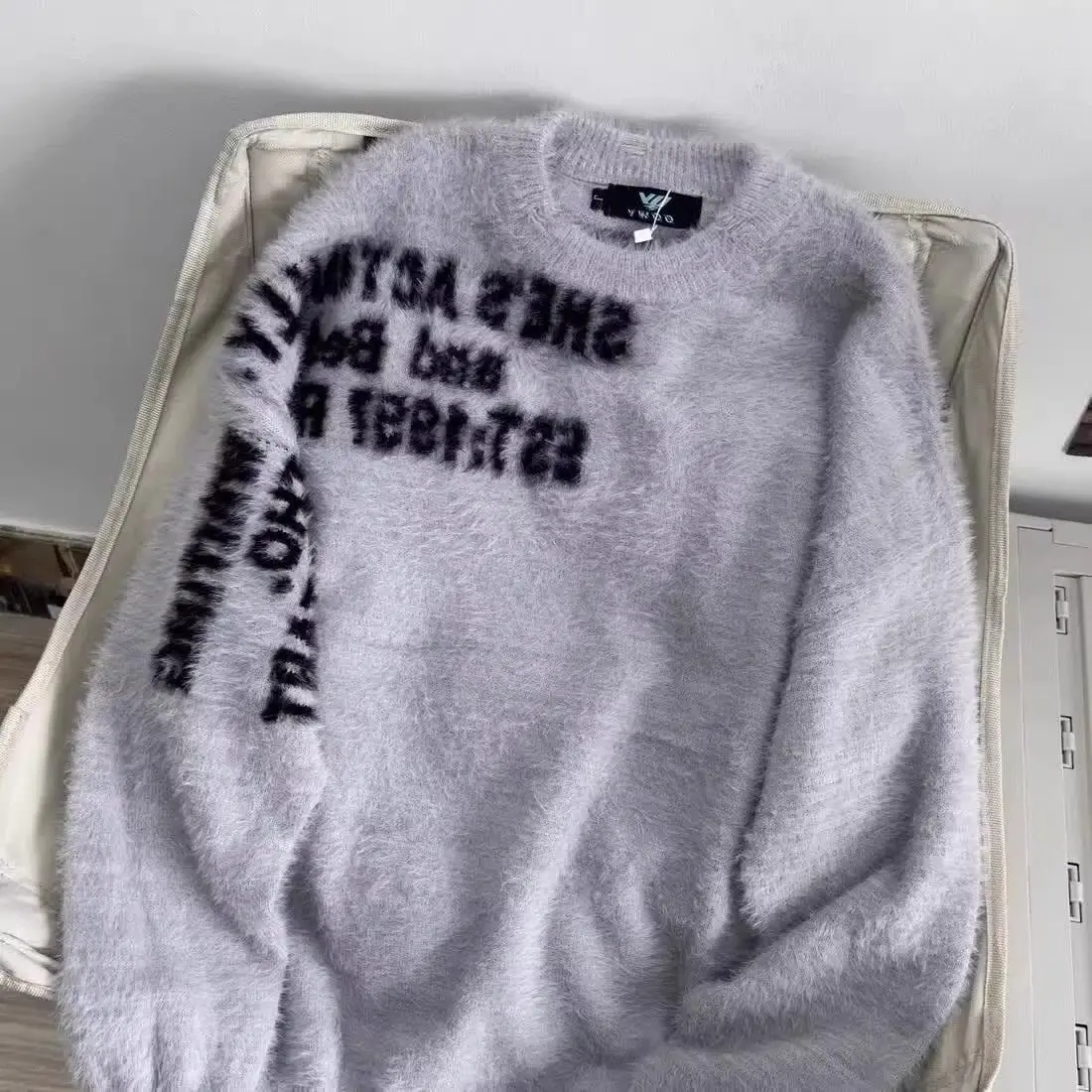 

American Sle Retro Soft Mink Sweater Creative Embroidered Letter Design Loose Lazy Couple Knitted irt Men's Women's