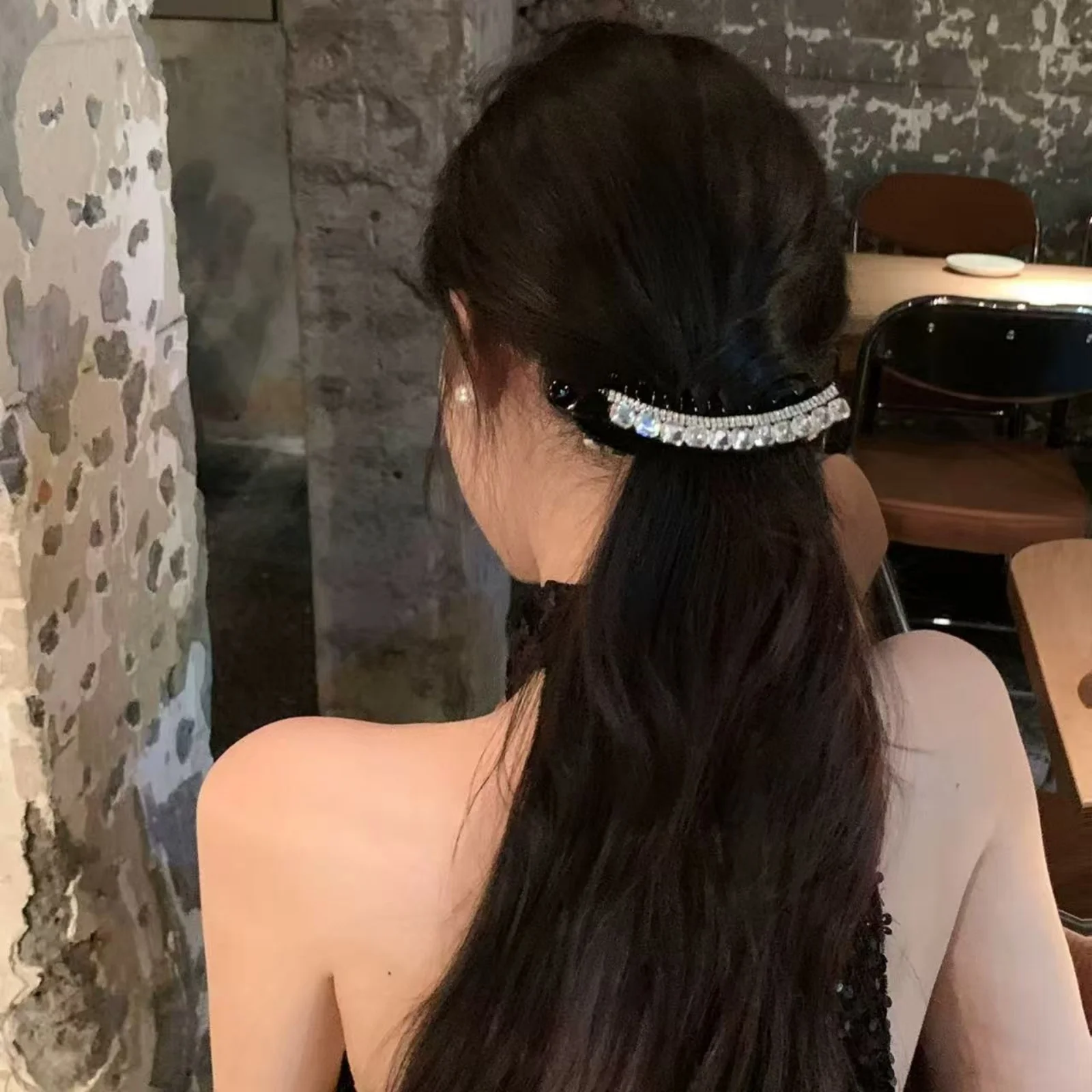 1 Piece Sparkling Crescent Rhinestone Banana Clip - Back-of-Head Hair Accessory for Women, Ideal for Bun & Ponytail Styling