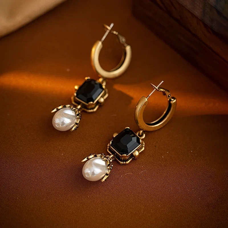 Black Crystal Drop Earrings for Women Medieval Vintage Pearls Elegant Long eardrops Jewelry Palace Style Sweet Pendientes Mujer