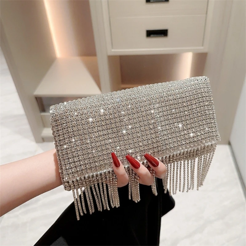 

Elegant Evening Clutch with Sparkling Accents Shoulder Handbag Perfect for Weddings and Social Gatherings