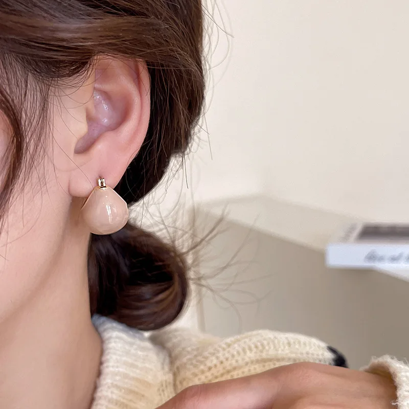 

2024 New Arrival Dangle Earrings Minimalist Korean Fashion Vintage Style Elegant and Classic Dangle Earings for Women Daily Wear