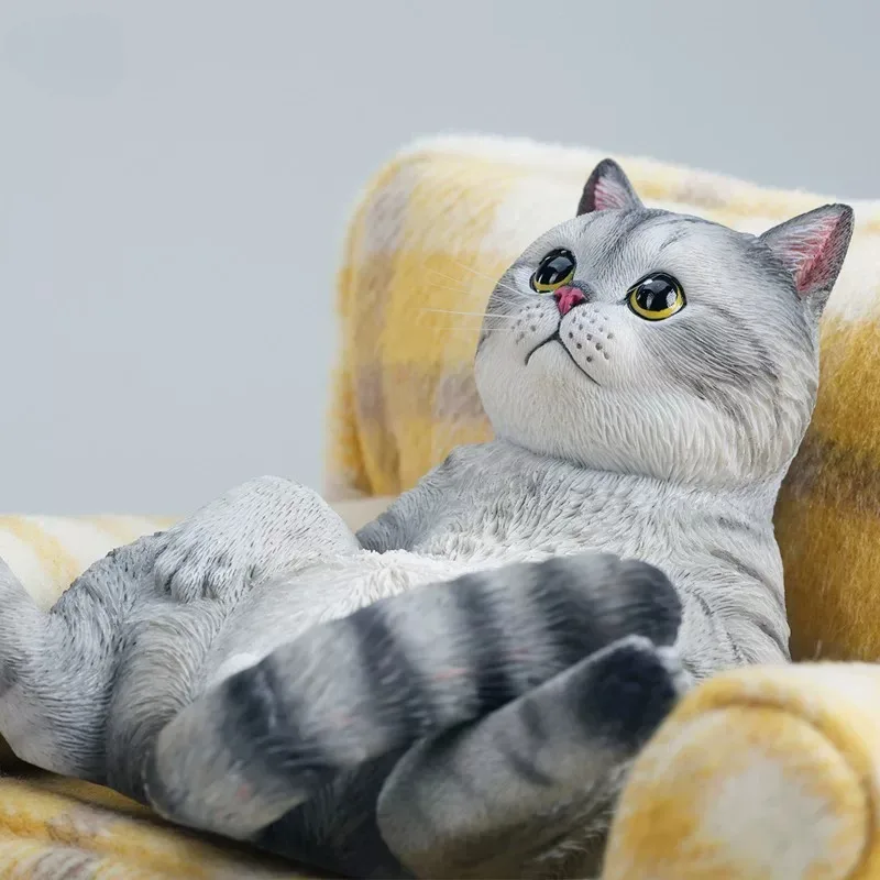 

Pre-sale JXK 1/6 Scale Cute Resin Cat with Sofa Simulated Animal Model for Desktop Ornament Decoration