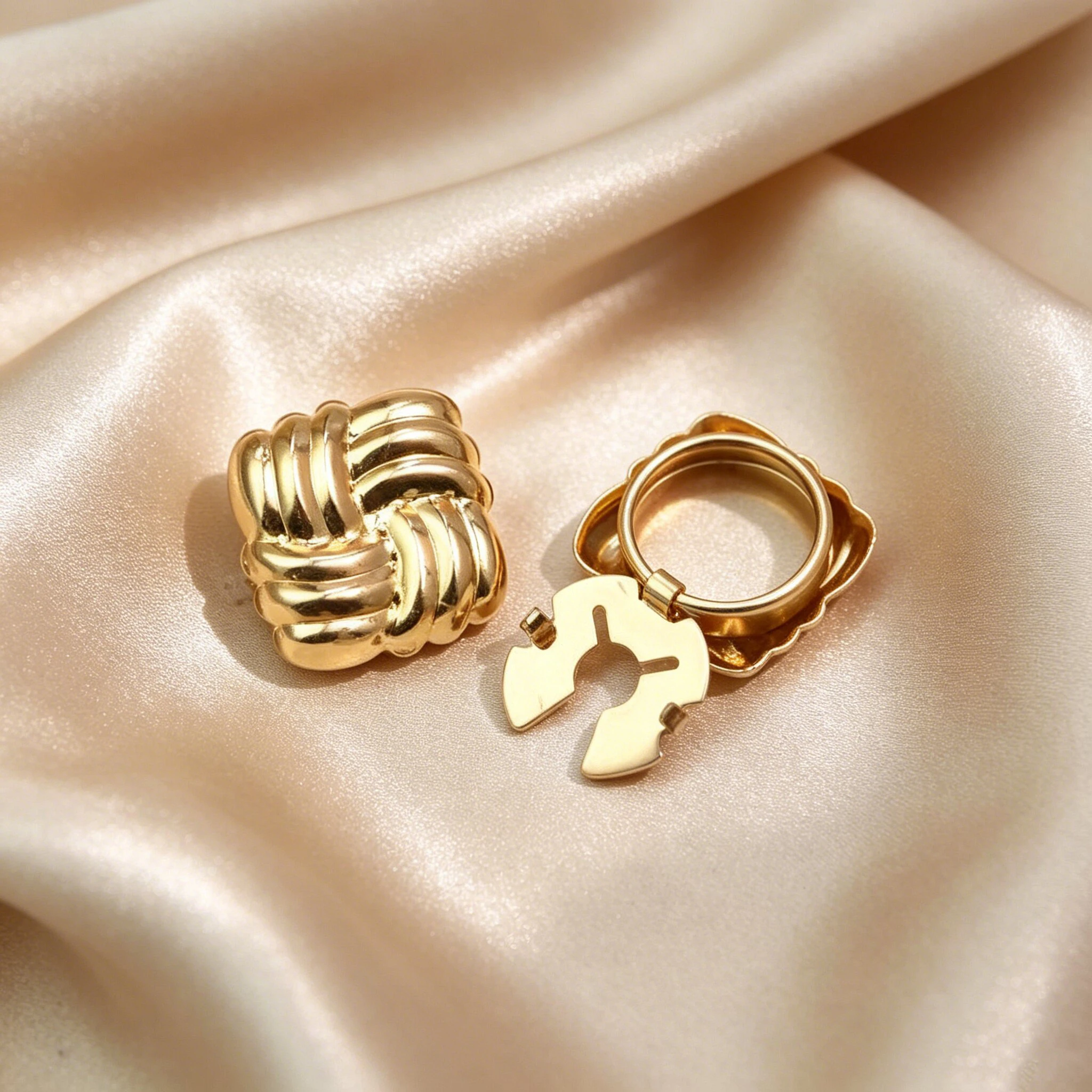 1/2PCS Square Thread Metal Button Cover Cufflinks For Women Men Fashion Alloy Shirt Sleeve Collar Clips Decoration Accessories