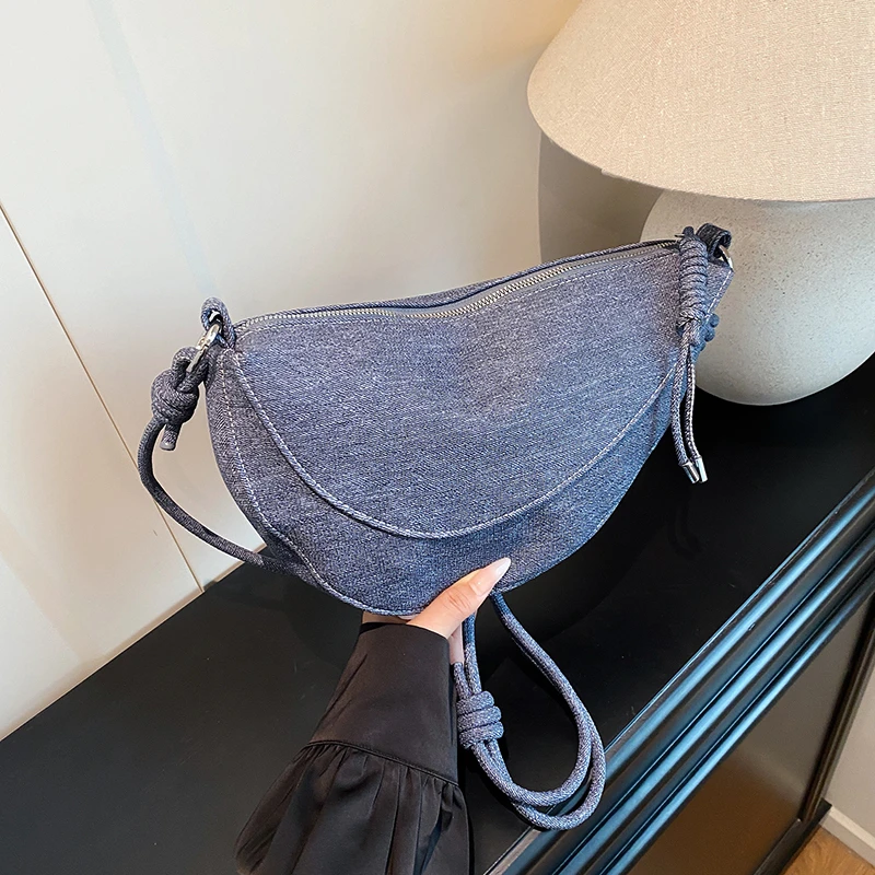 

Nylon Solid Color Zipper Crossbody Bags Fashion Commuting Ladies Bags 2025 Hot Sale Autumn/winter Versatile Shoulder Bag