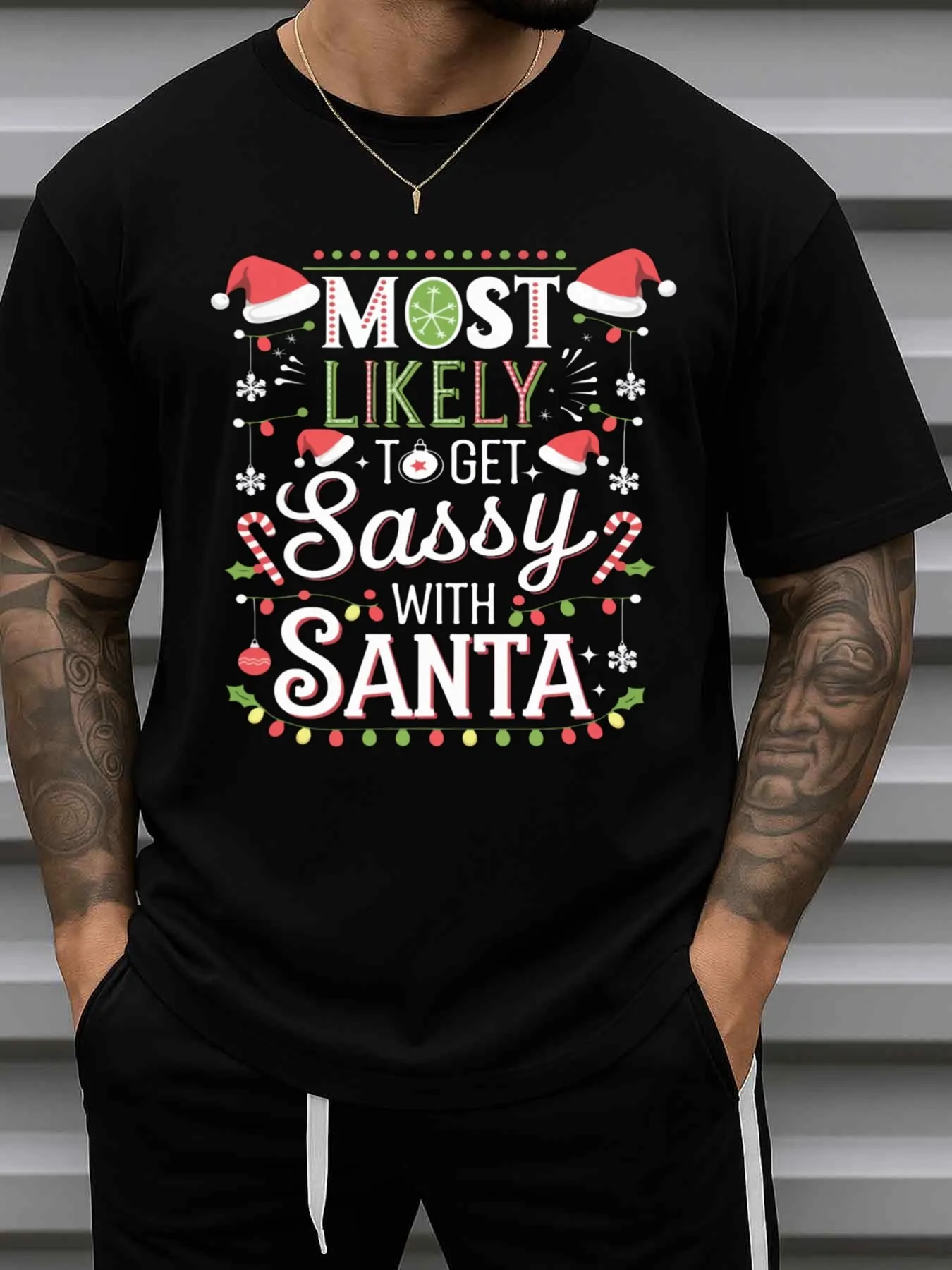 Men's Fun Santa Claus T-Shirt - Pure Black Short-Sleeve Casual Crew Neck Shirt with a Playful Santa Claus and Suspect Print - Funny Holiday Gift for Christmas and Halloween Parties