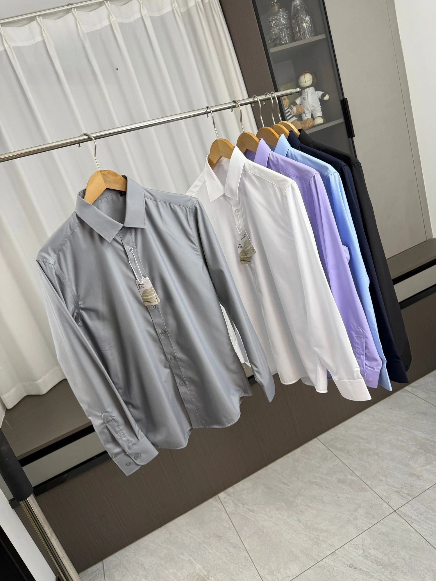 

Skin-friendly Casual Long Sve irt Lightweight Busin Series Spring Commute Versatile Breathable Men's Faion Urban Sle