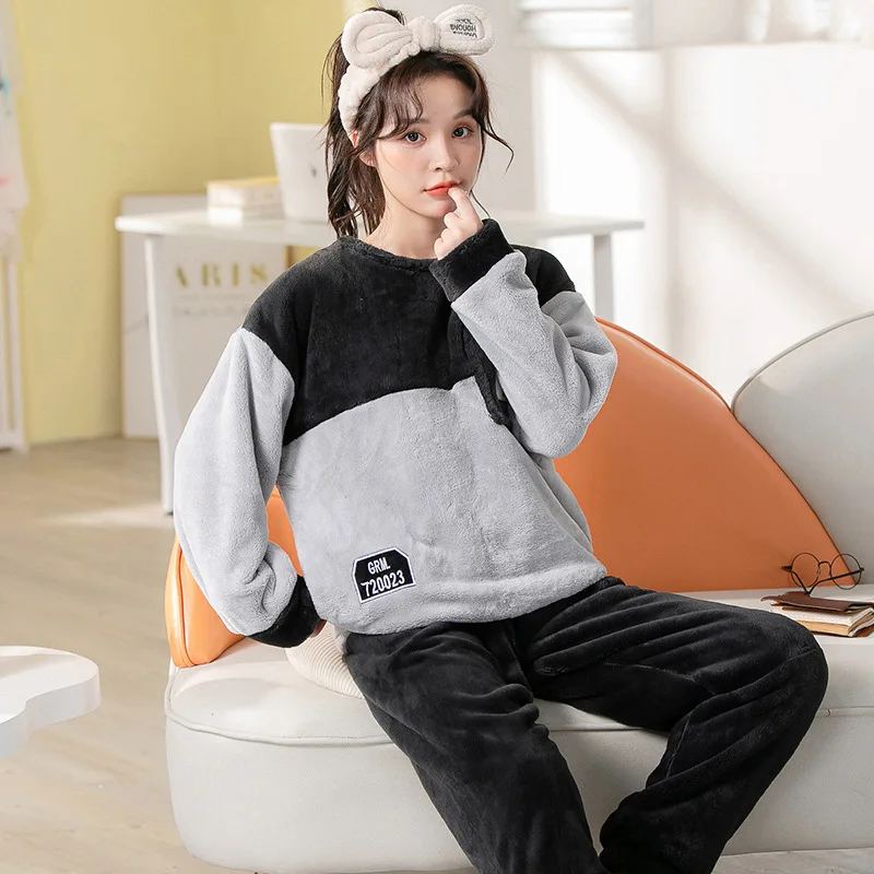 Large Thickened Warm Pyjamas Women Flannel Home Wear Eu Code Ladies Sleepwear Two-Piece Cartoon Round Neck Long-Sleeved Padded