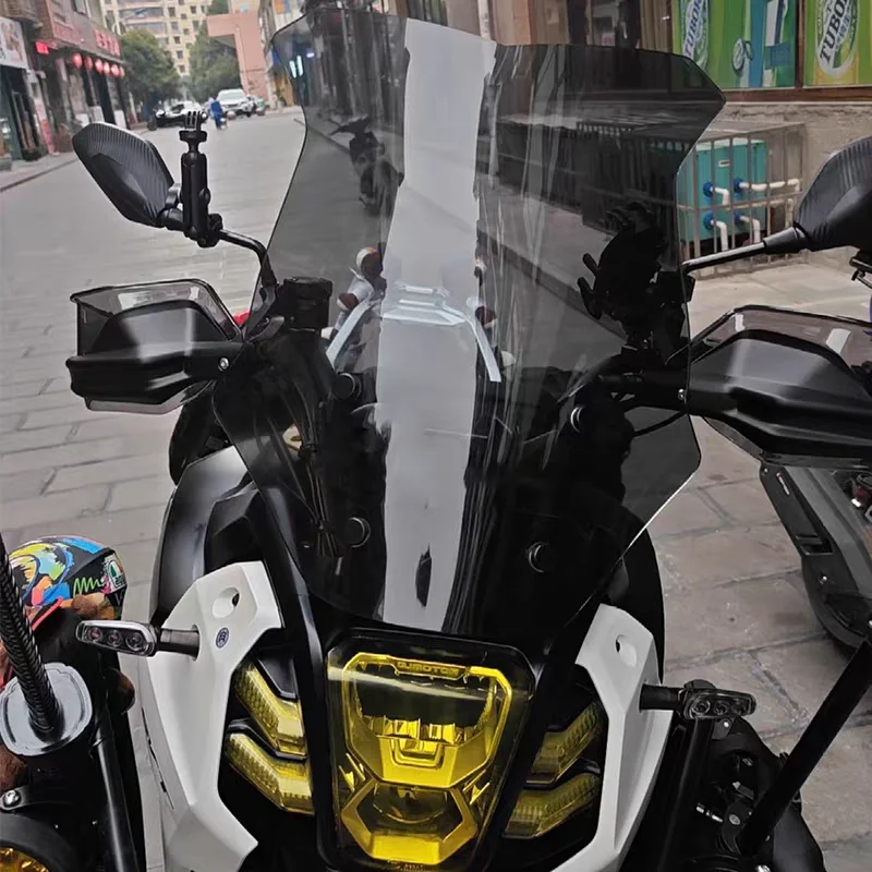 For QJMOTOR SRT650 front windshield, modified and heightened windshield transparent breast protector and rain shield accessories