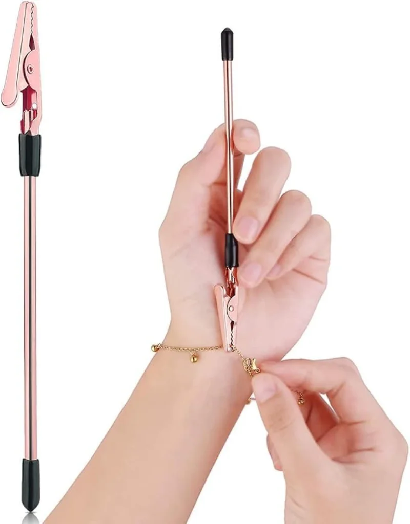 Rose Gold Bracelet Wearing Auxiliary Tool, Jewelry Fixing Crocodile Clip for Bracelet Clasp, Handheld Hook Device for Easy Solo Bracelet Fastening, Jewelry Accessory for Women Men