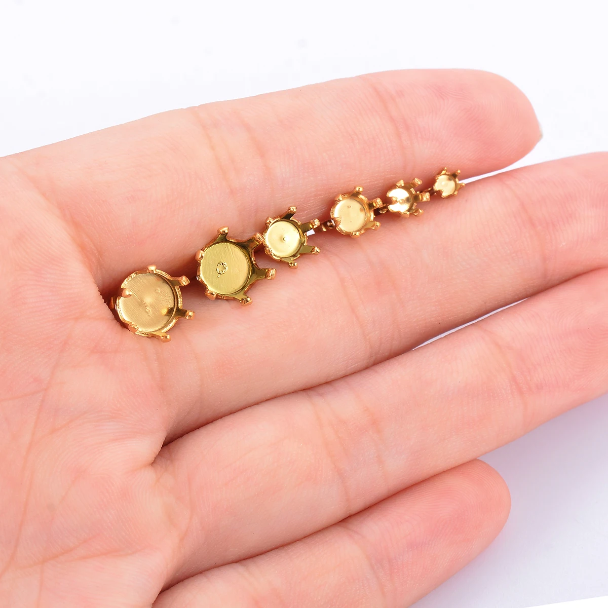 100Pcs 3-8mm Round Stainless Steel Silver Gold Colour 6-claw Bottom Accessories Connector for Women\'s Earrings DIY Making
