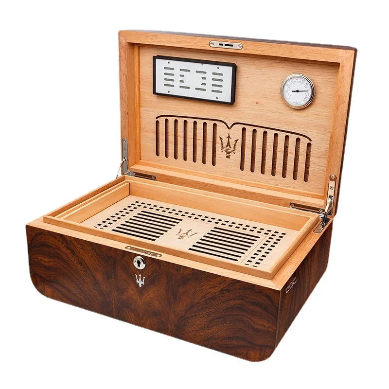 Luxury Cedar Wood Humidor - European Finish Smoking Accessories