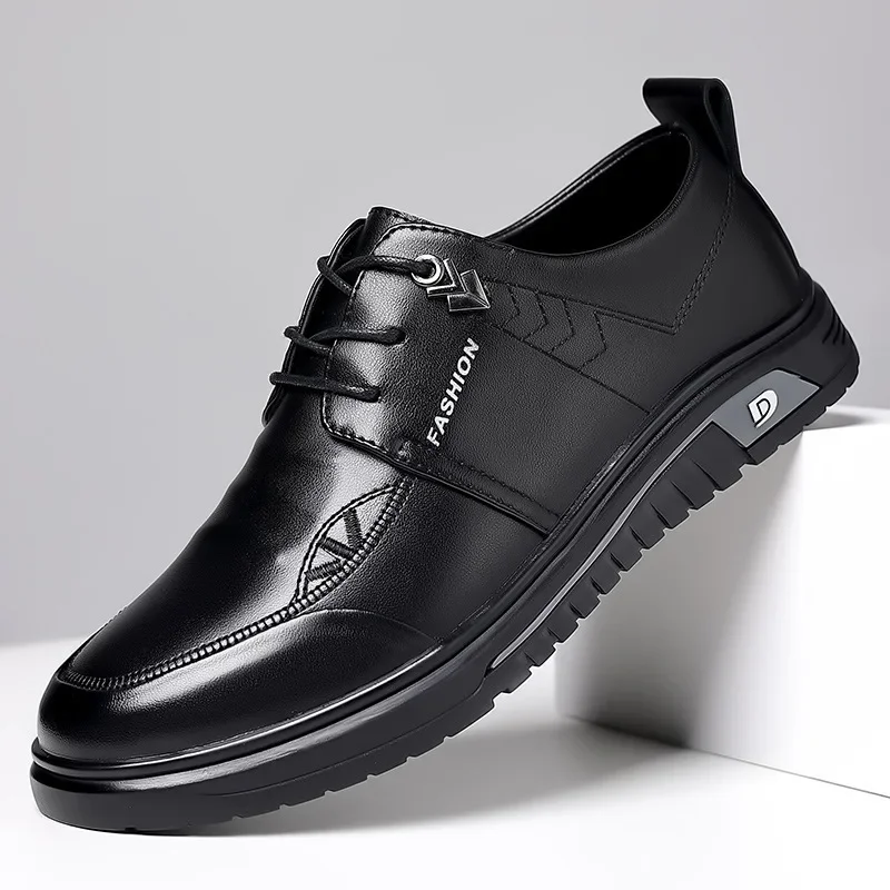 Chaussures provoqué noires brillantes pour hommes, chaussures de travail d'affaires, chaussures d'automne confortables à l'offre elles optiques, chaussures décontractées britanniques pour hommes, cuir PU