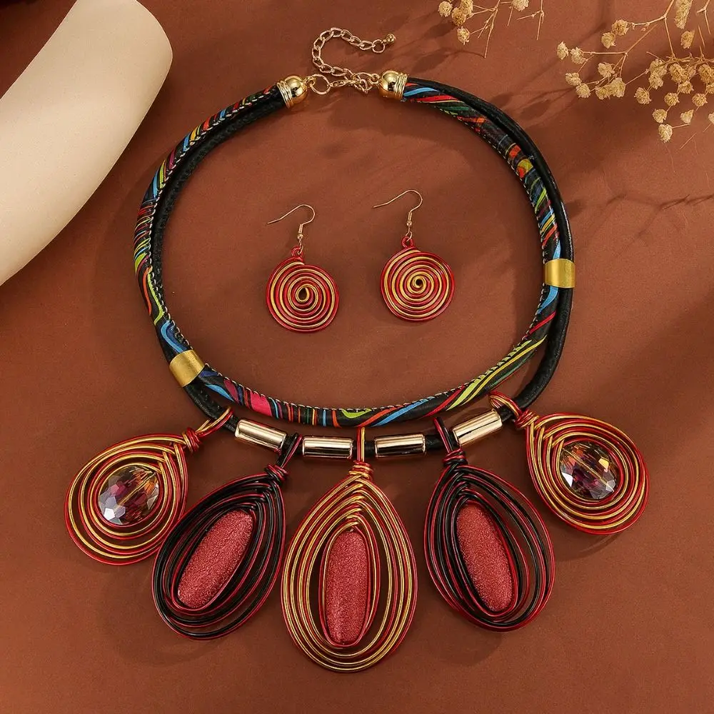 حجر الراين مطعمة متعدد الطبقات طقم مجوهرات كريستال المنسوجة يدويا قلادة طقم من الحلقان شخصية المبالغة مجموعة مجوهرات نسائية