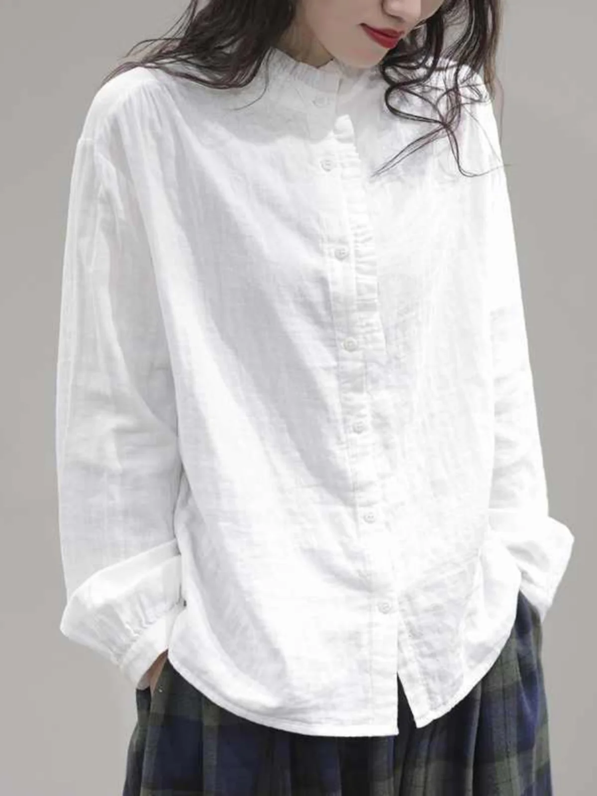 Faionable Cotton Linen White Floral Lace Ladies irt Spring Autumn New Sle plus Size Slimming Anti-Aging Top