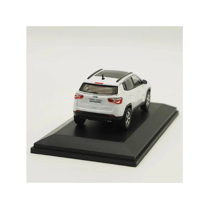 1:43 Original GAC Fick JEEP COMPASS alloy simulation model, children\'s collection of decorative toys, holiday gifts for children