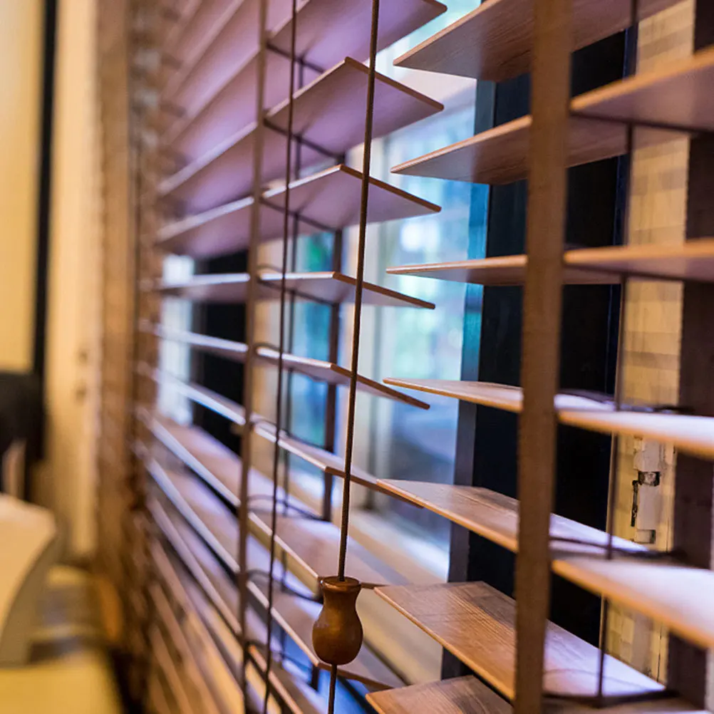 Набор деревянных окончания для шнуров в жалюзи