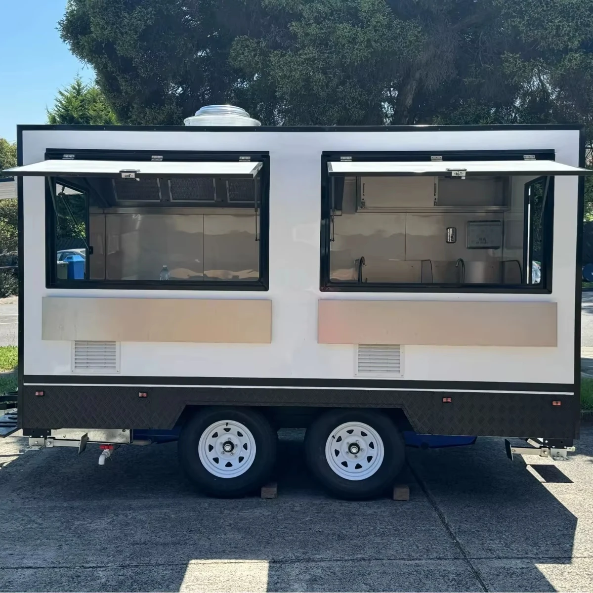 Customize fully equipped food trailer