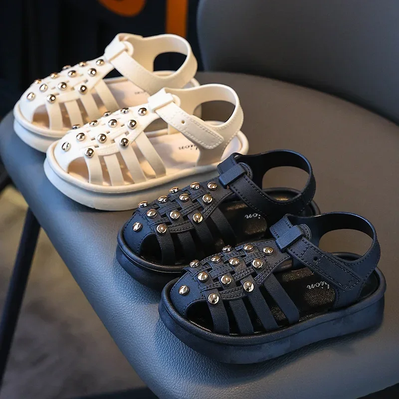

Children's Sandals Girl Cute Princess Soft Sole New Pearl Non-slip Baby Girl Wearing Beach Sandals