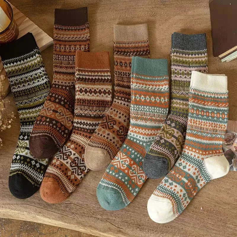 

Autumn Winter Japanese Ethnic Style Socks Vintage Maillard Color Men's Mid-tube Socks Women's Striped Printed Loose Socks