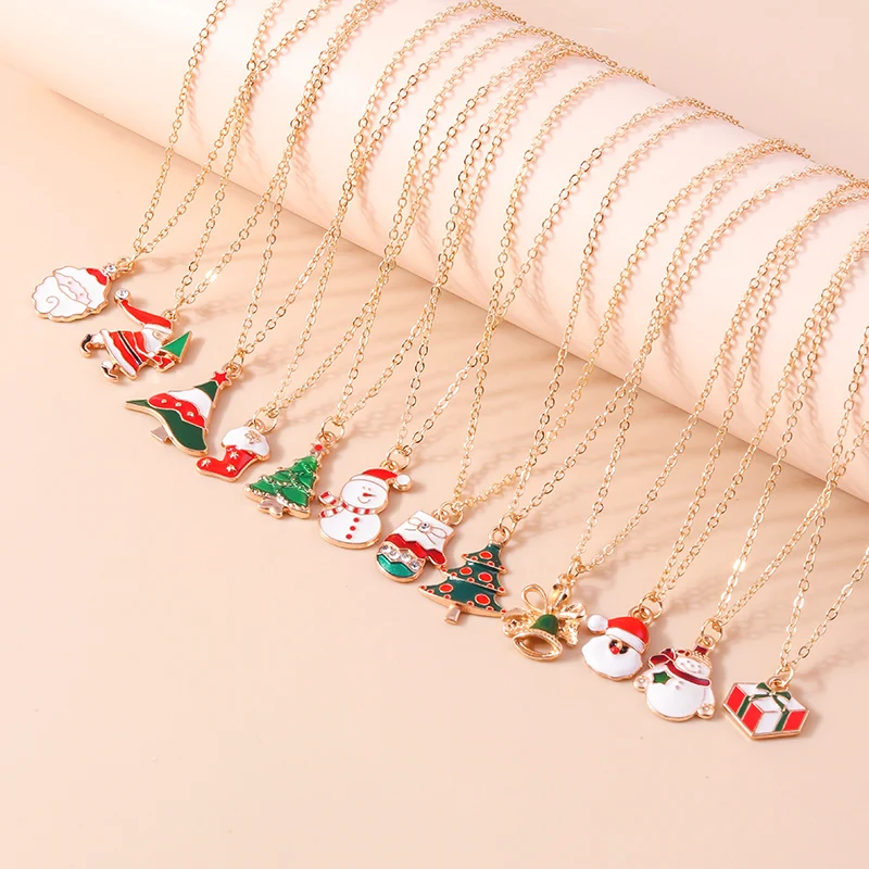 Leslie New Christmas Necklaces Enamel Santa Tree Sock Snowman Bell Pendant Necklace For Women Girls Happy New Year Jewelry Gifts