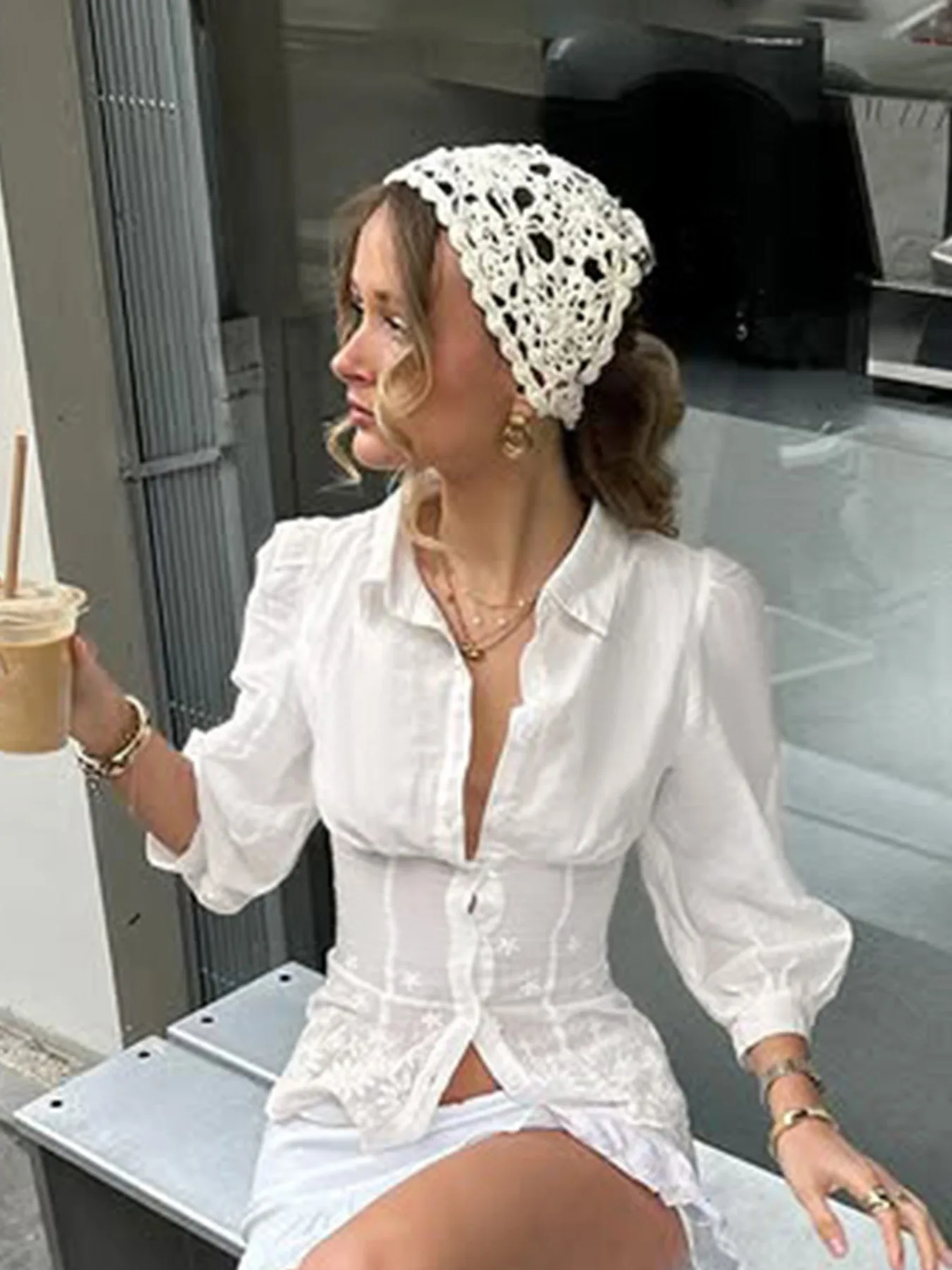 สไตล์ฝรั่งเศสย้อนยุคแขนโคมไฟลูกไม้ cinched เอว slimming design กลางแขนเสื้อผู้หญิง