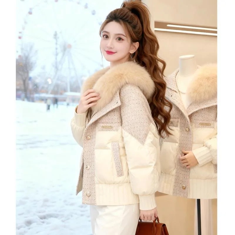 A New Sweet Luxurious Gentle Style Cotton-padded Jacket for Women's Winter Commute Date It Is Warm Slimming Versatile Outcoat