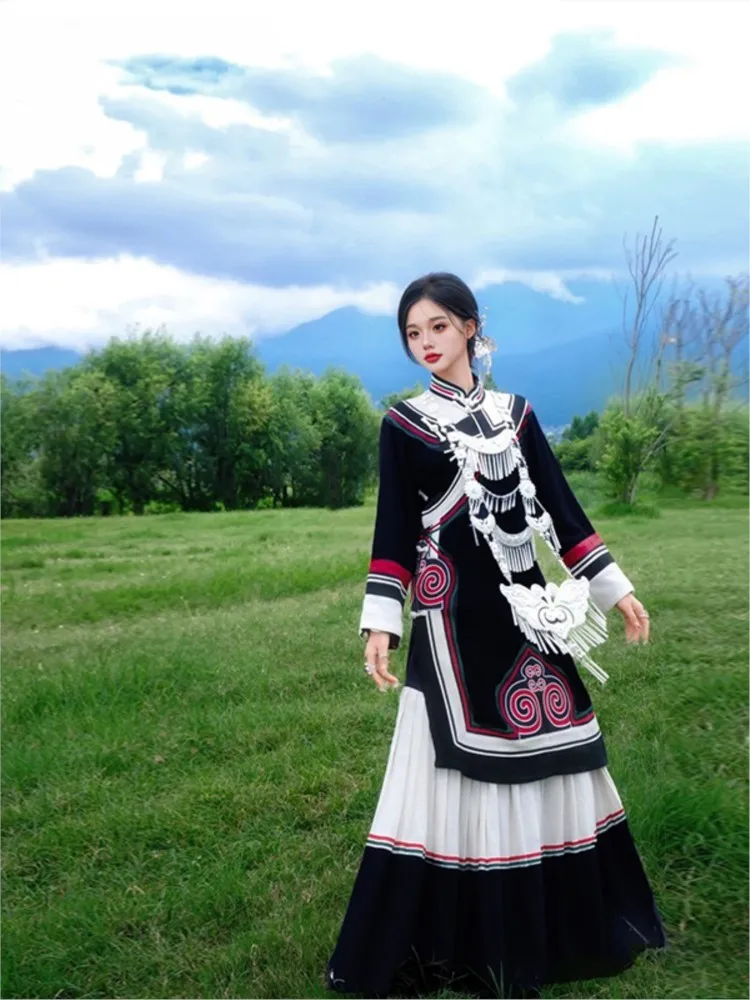 Geborduurde kleding van katoen en linnen voor dames om als bovenkledingoptredens, reisfotografie in buitenlandse landen te dragen