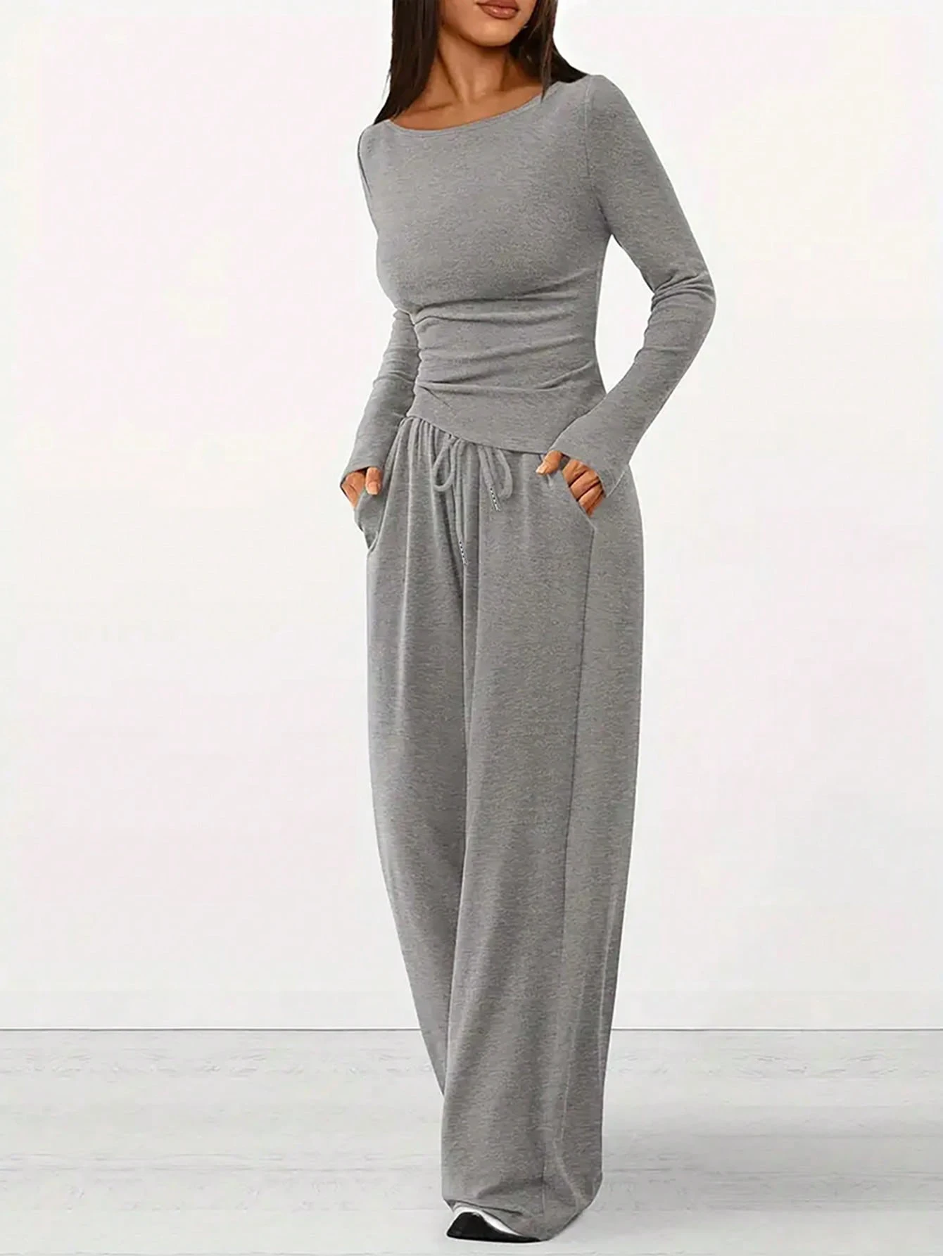 Grey High-Waist Wide-Leg Pants Short-Sleeve Sportswear Set for Women Trendy Street-Style Design 2025 Popular Trend