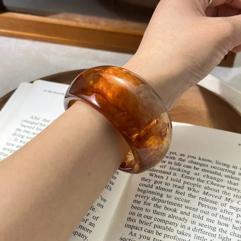 Vintage Amber Color Geometric Irregular Wide Resin Bracelet Brown Irregular Chunky Thick Big Bangle Jewelry For Women Jewelry