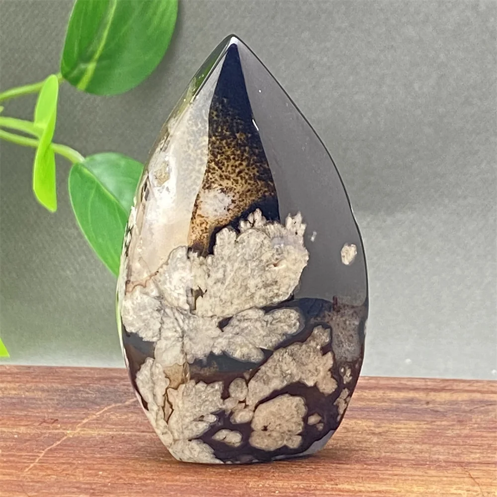 Natural Black Cherry Blossom Agate Crystal Ornament Exquisite Hand-polished Agate Free-form Torch Home Decoration
