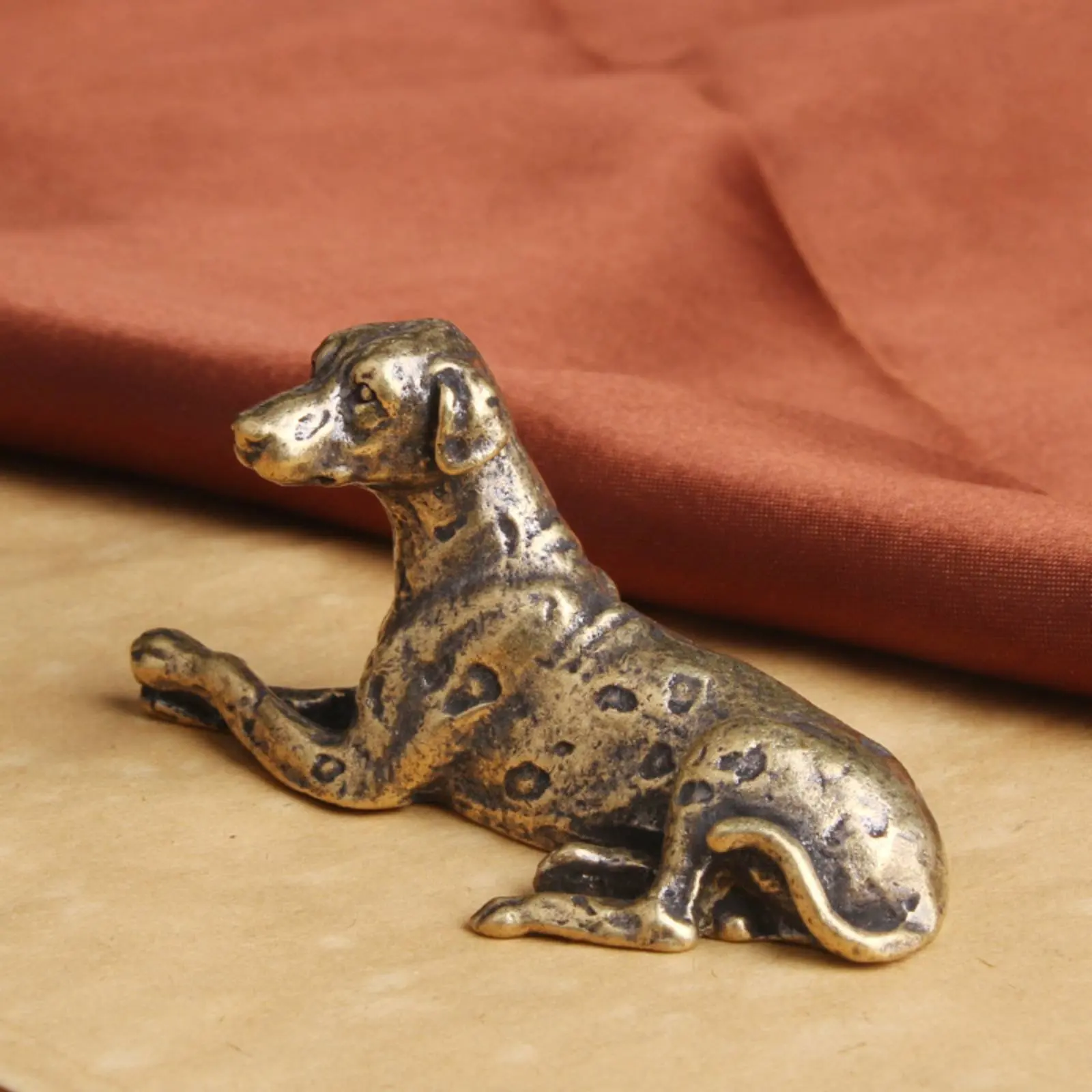 Spotted Dog Figurine Feng Shui Decor Chinese Astrological Dog Figurine Vintage Brass Paperweight Retro Appearance for Desktop - view 2