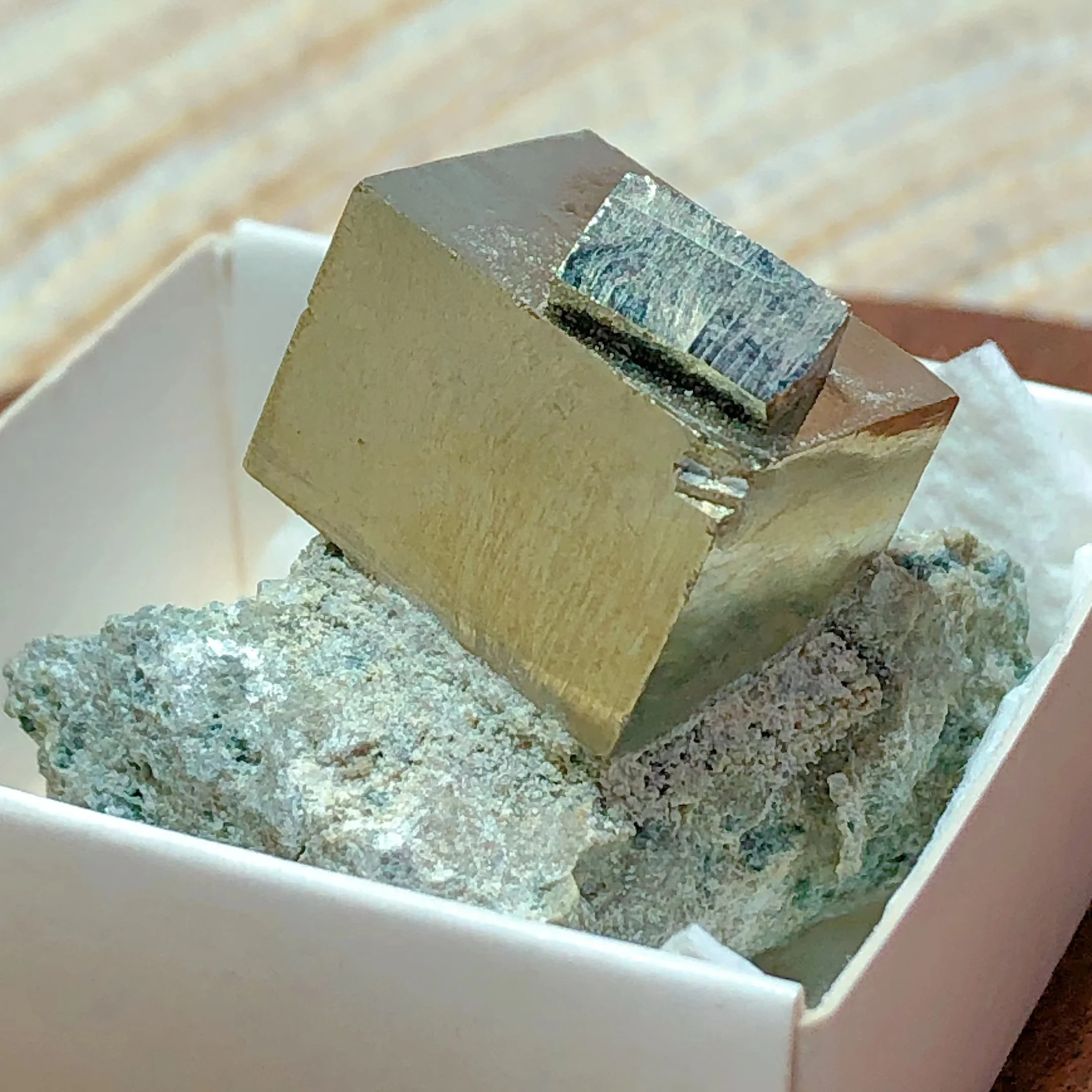Natural Crystals Pyrite Specimen Raw Healing High Quality Gemstones Home Decorations Room Decor Mineral Stone Jewelry Ore