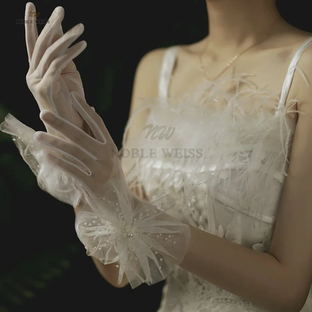 Guantes cortos de novia para mujer, guantes transparentes de dedo completo de Red, con lazo de cuentas, longitud de muñeca, disfraz de fiesta de graduación