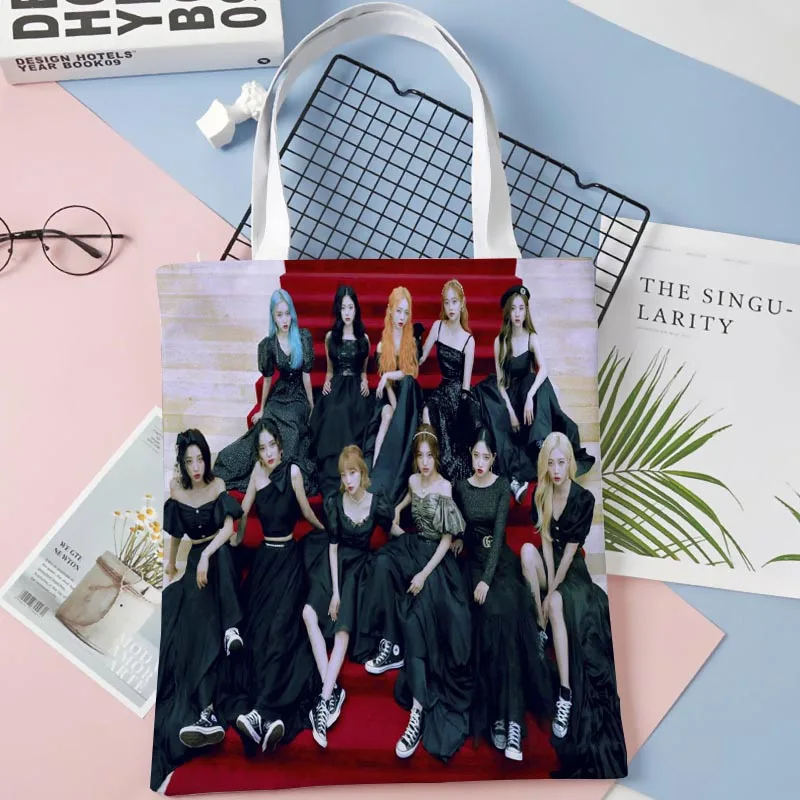 30x35 cm LOONA Kpop Borsa di tela Borsa a tracolla da donna per scuola Harajuku Borsa vintage punk casual di grande capacità 1014