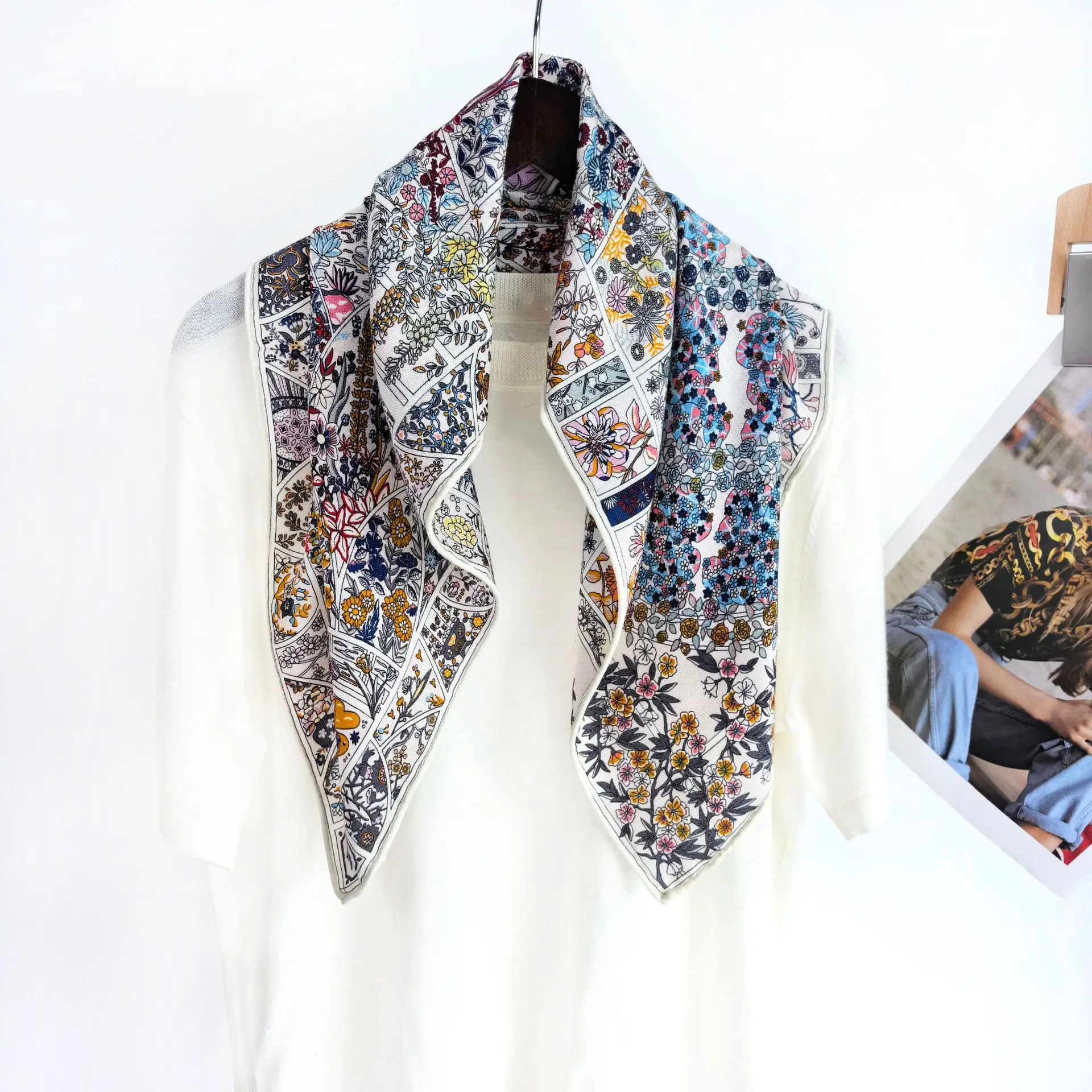 Vintage Garden Floral Silk Wool Scarf for Women Colorful Botanical Print Small Square Bandana Elegant Neck Hair Scarf Accessory